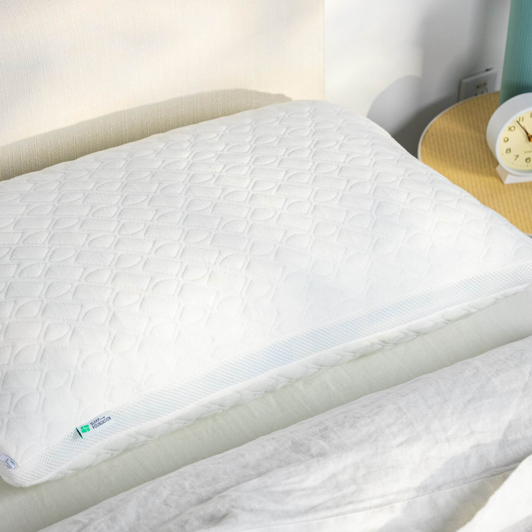 Full fashion memory foam pillow